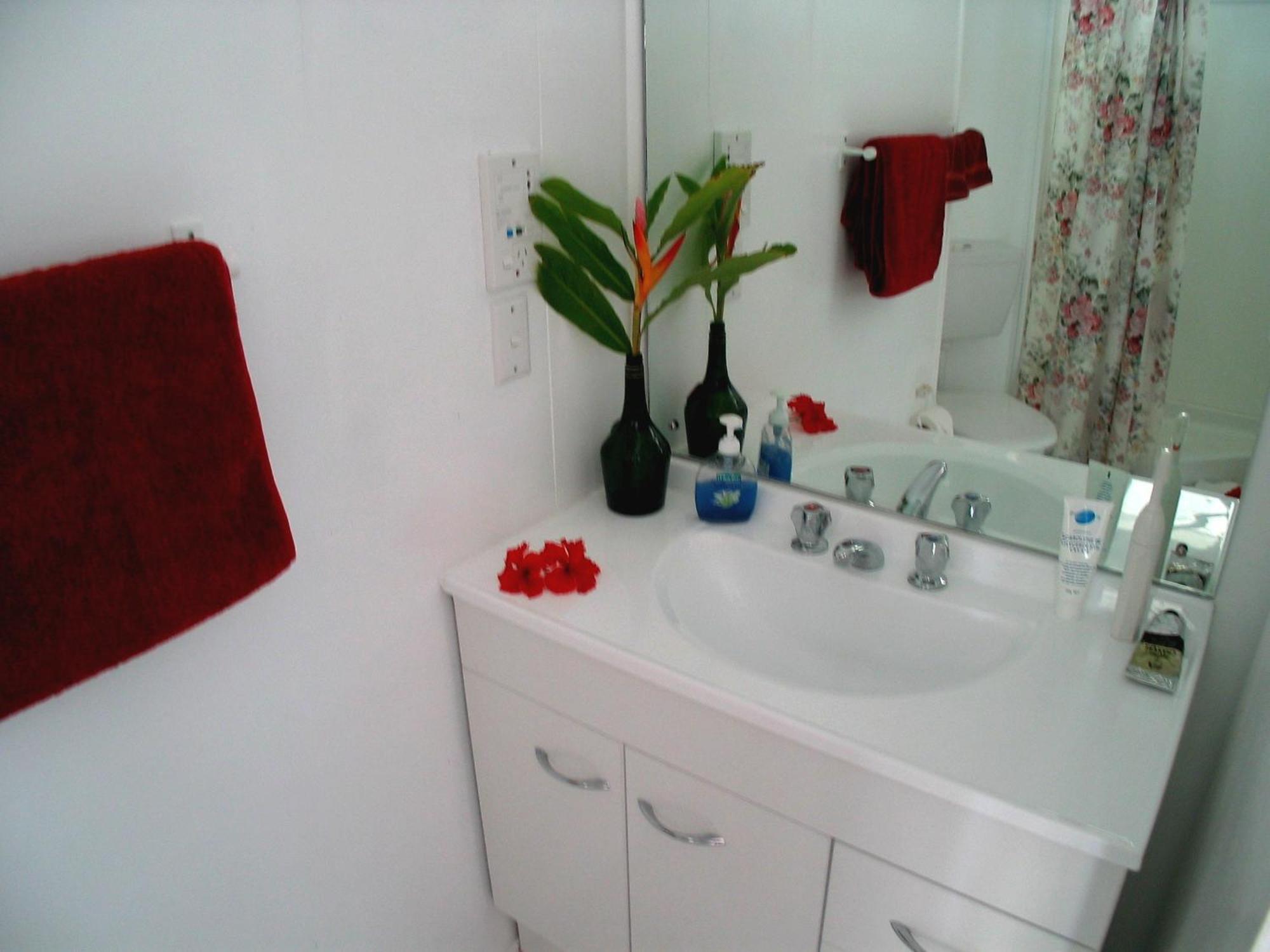 Sunhaven Beach Bungalows (Adults Only) Rarotonga Exterior photo